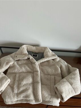 Abercrombie & Fitch Cream Sherpa Zip-Front Jacket
